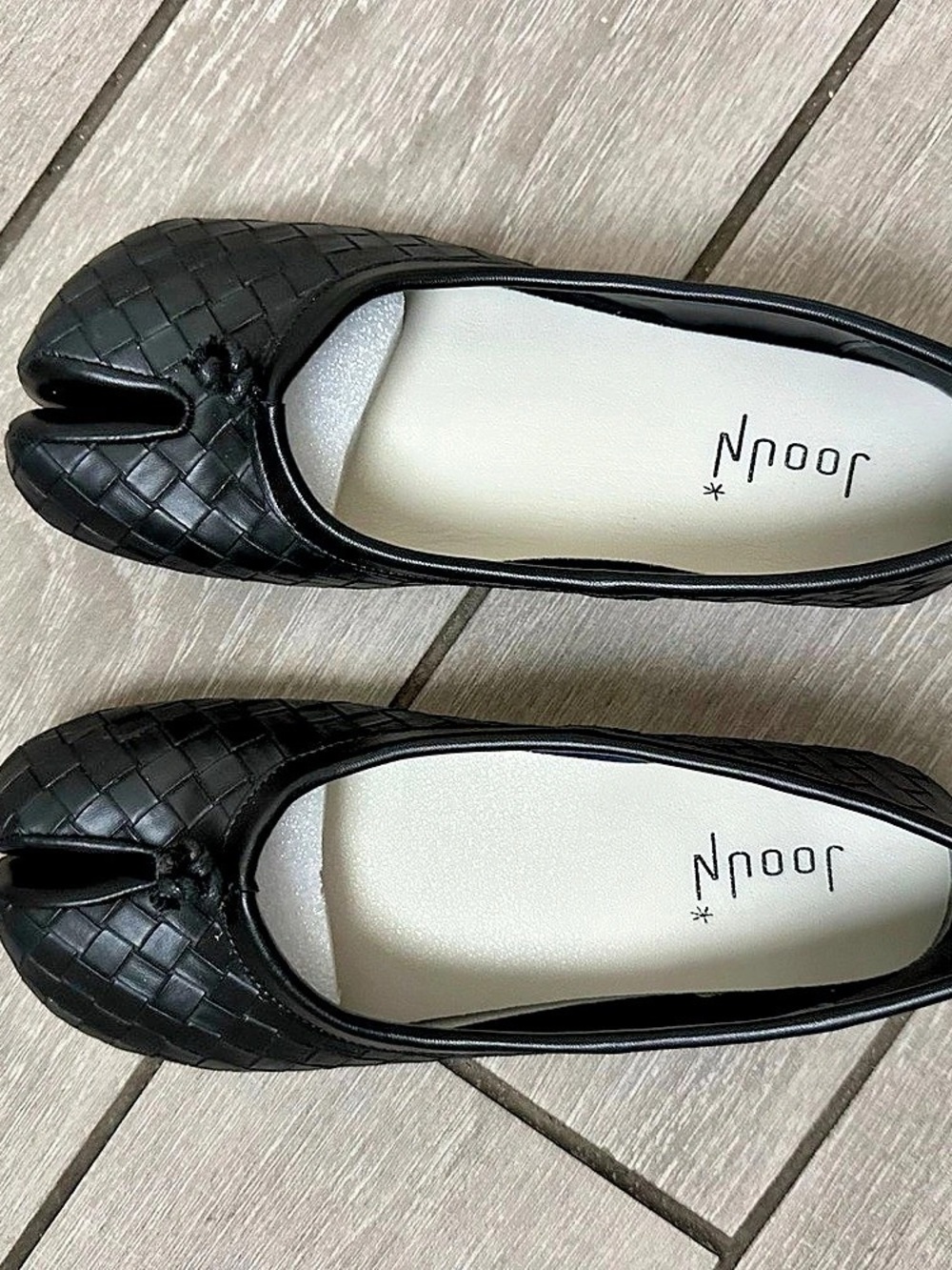 Jooun Black Woven Tabi Ballet flats
